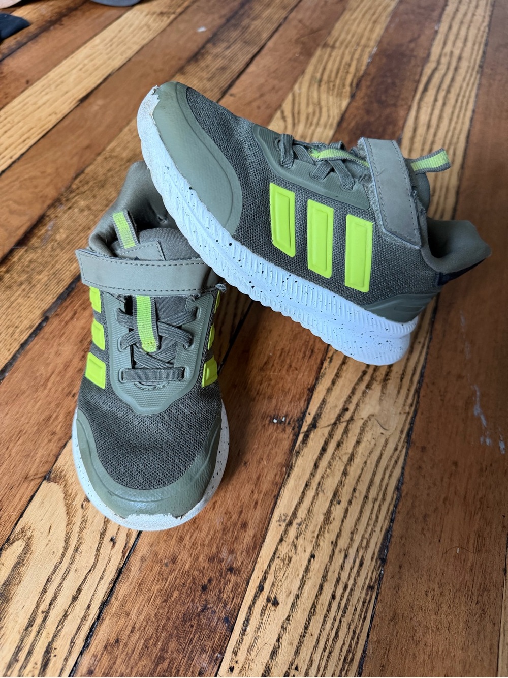 Adidas toddler Cloudfoam